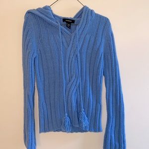 Express hooded LS sweater in baby blue SZ-Small